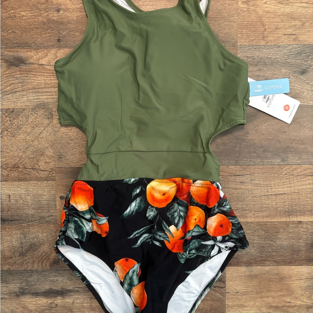 🫒🍊Olive Green and Floral Zipper Back One Piece Swimsuit